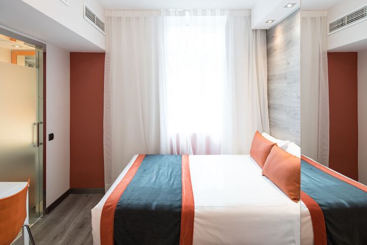 Room 5 of 50