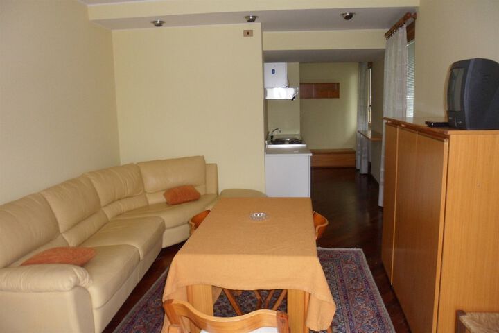 Room 20 of 53
