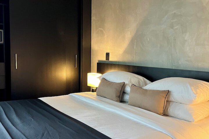 Room 7 of 20