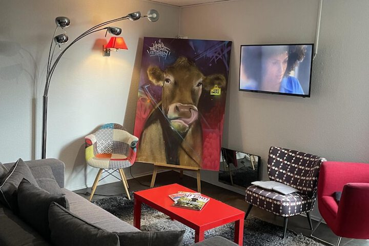 Guest Lobby