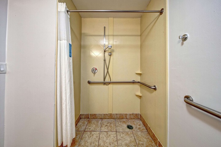 Clean Restrooms