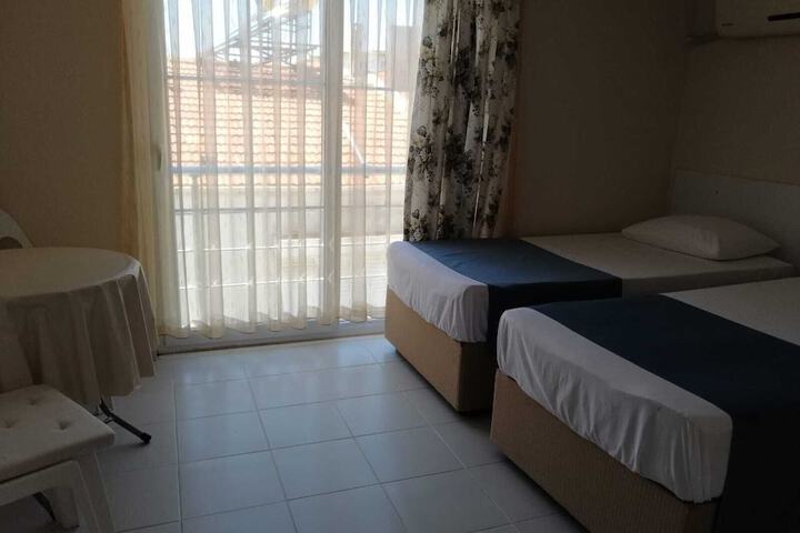 Room 3 of 31