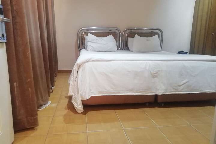 Room 5 of 35