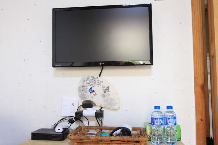 Room 16 of 21