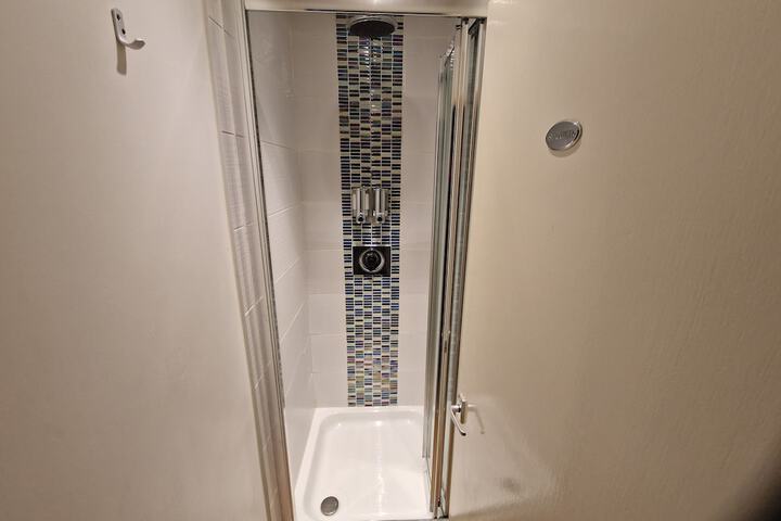 Clean Restrooms