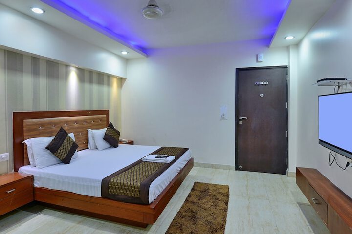 Room 18 of 31