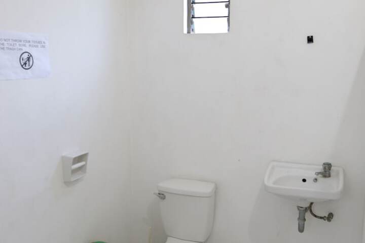 Room 11 of 23