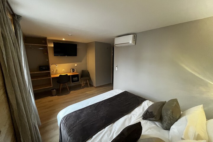 Room 25 of 50