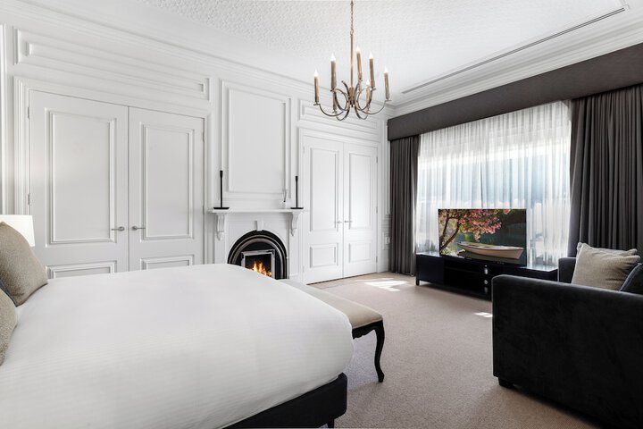 Room 15 of 39