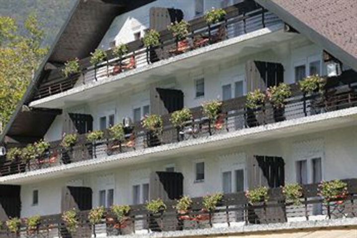 Hotel 7 of 28