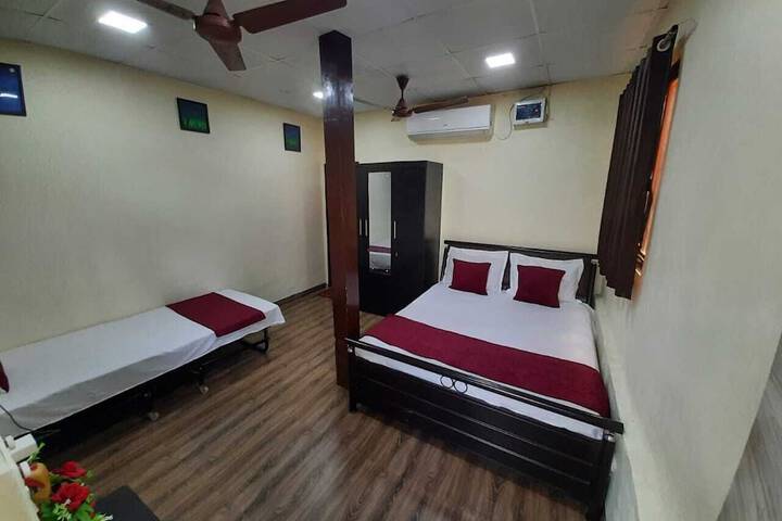 Room 3 of 6