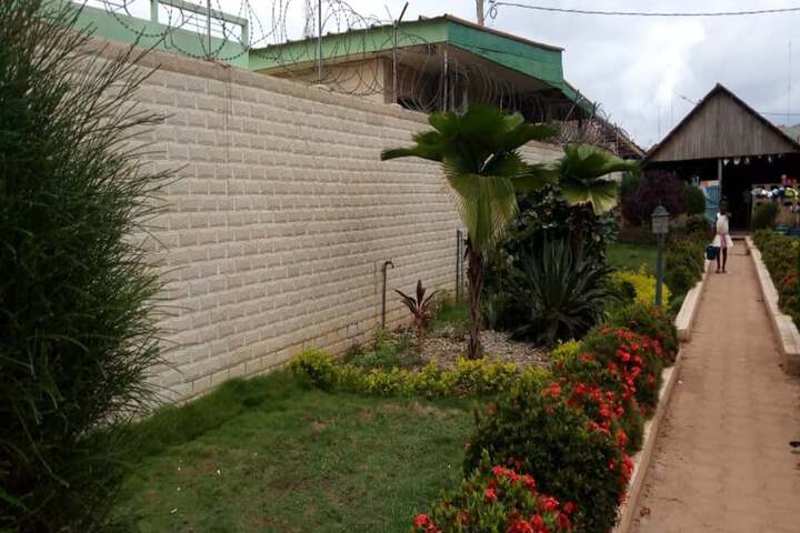 Property Grounds 21 of 23