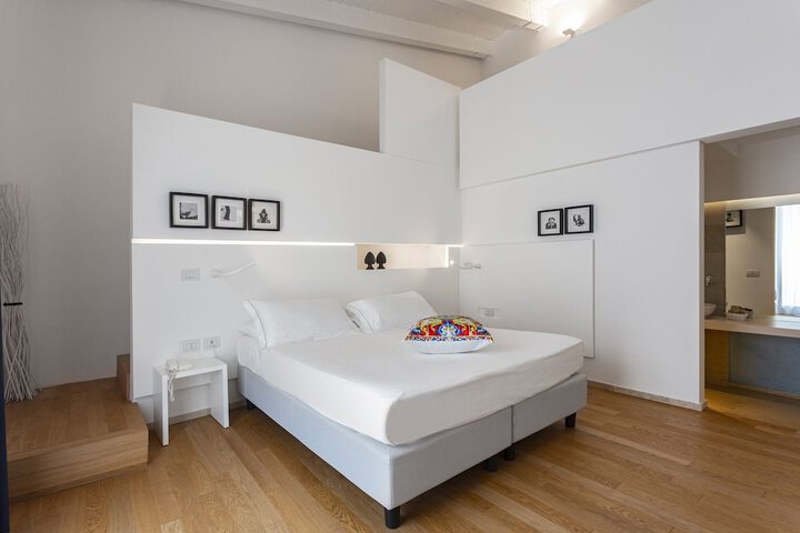 Room 14 of 43