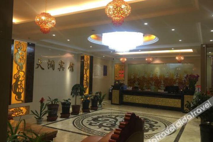 Hotel Interior 4 of 11