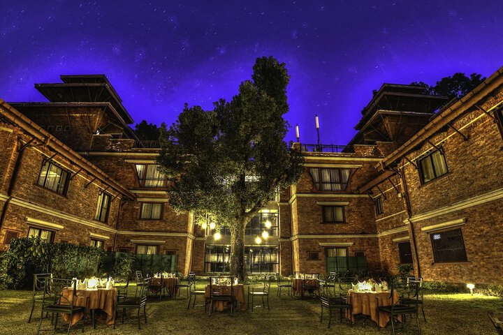Hotel Exterior 74 of 93