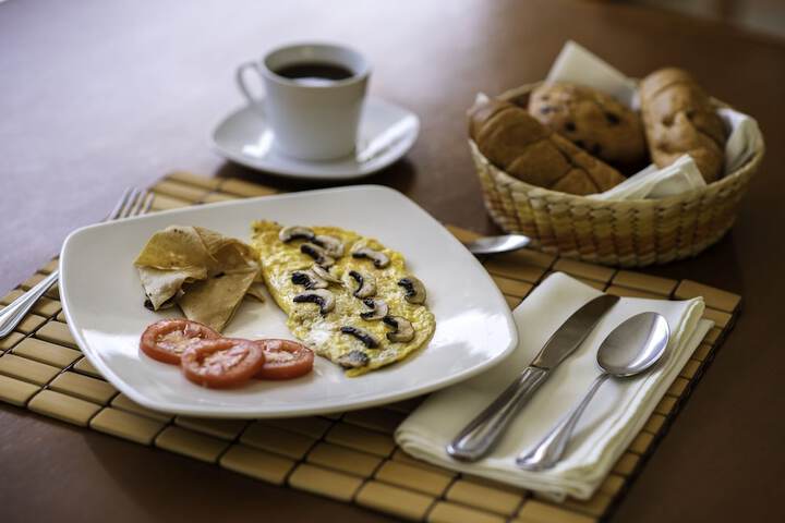 Breakfast/Coffee Service 46 of 54