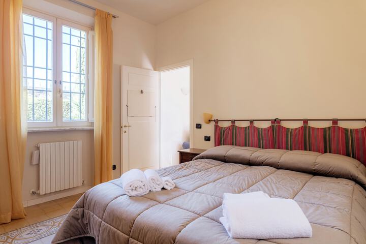 Room 20 of 74