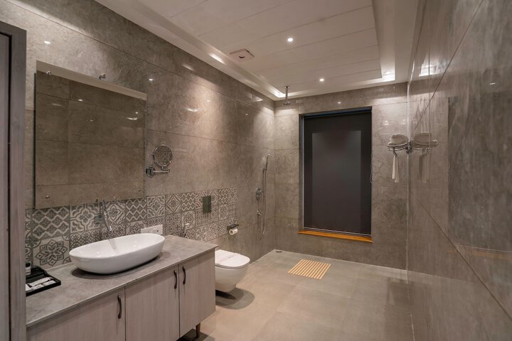 Room 45 of 80