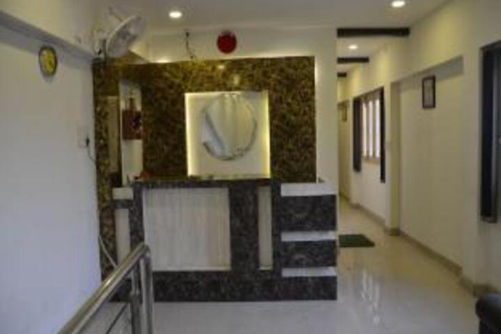 OYO Flagship Hotel G 9