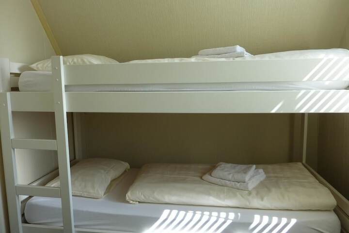 Room 5 of 36