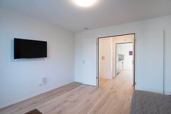 Room 3 of 57