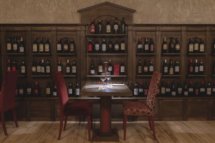 Dining 42 of 59