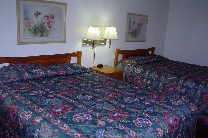 Room 2 of 11