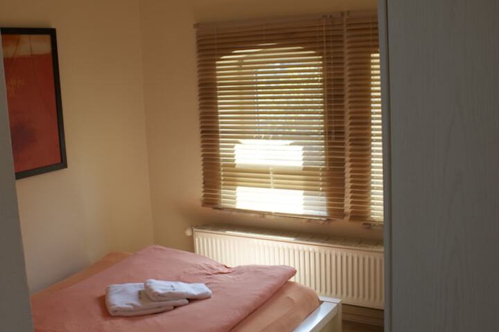 Room 3 of 25