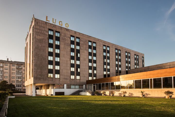 Hotel Exterior 84 of 84