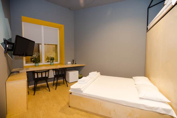 Room 41 of 48