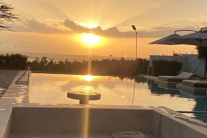Pool 30 of 72