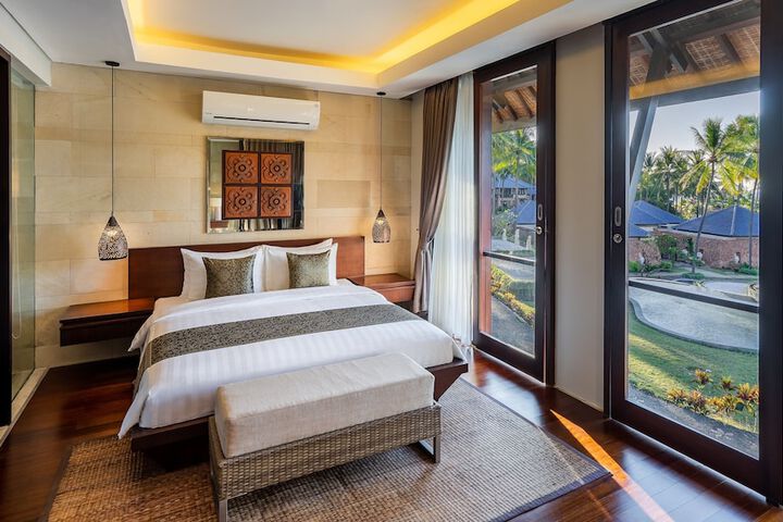 Room 4 of 43