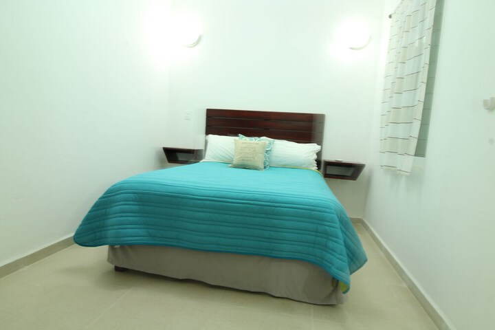 Room 5 of 27