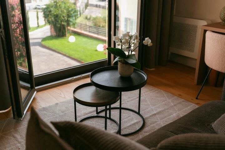 Room 8 of 17