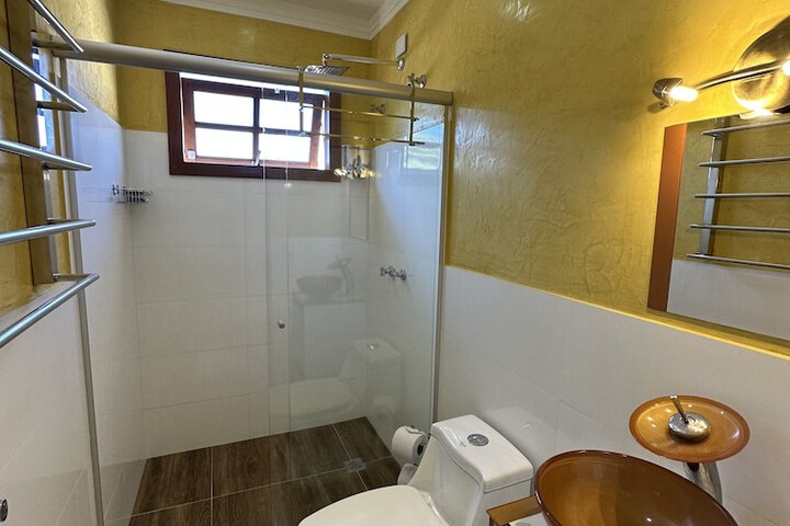 Room 141 of 180