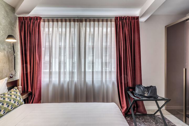Room 35 of 51