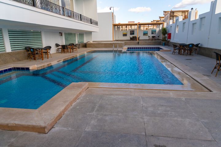 Pool 27 of 44