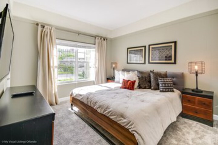 Room 2 of 108
