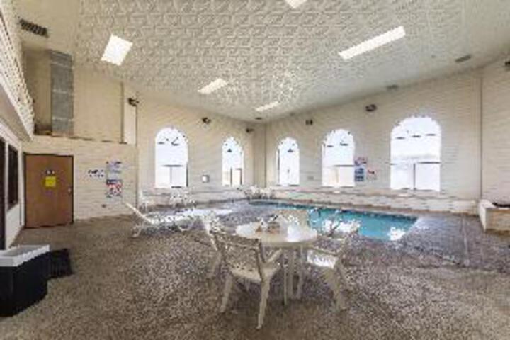 Pool 19 of 22
