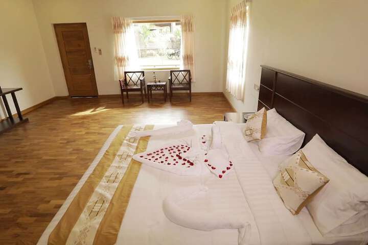 Room 5 of 25