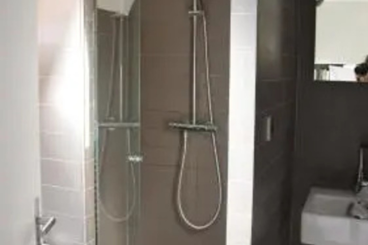 Room 11 of 21
