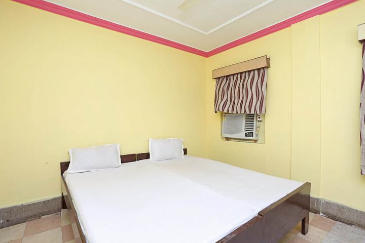 Room 10 of 21