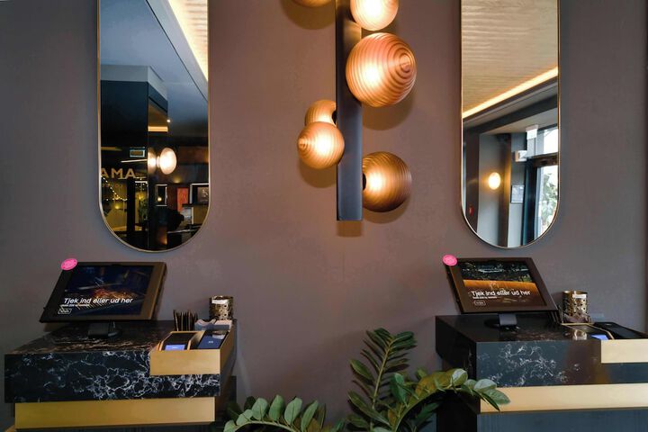 Lobby Entry