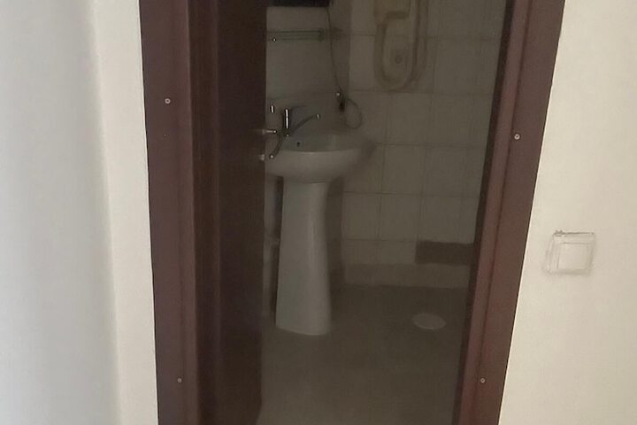 Room 20 of 35