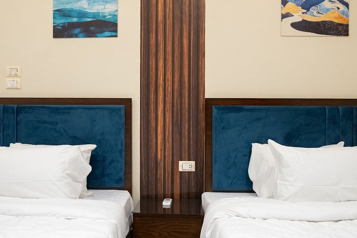 Room 7 of 23