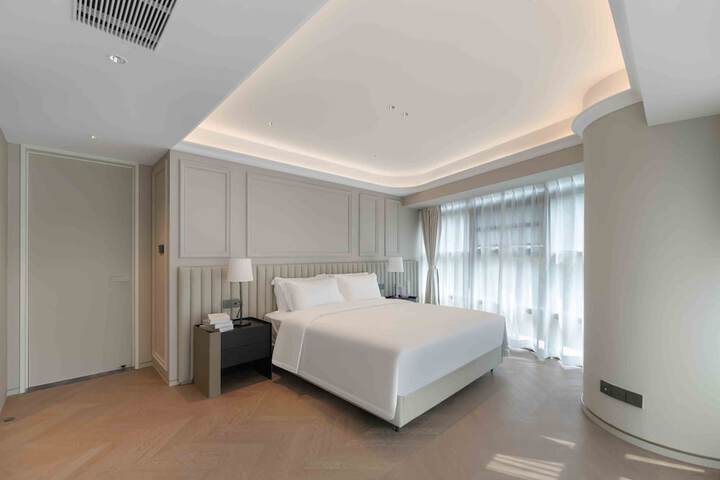 Room 21 of 110