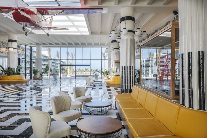 Hotel Interior 4 of 95