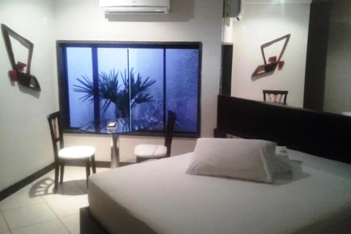 Room 2 of 14