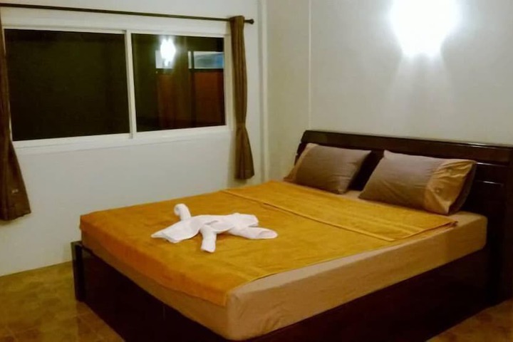 Room 7 of 35