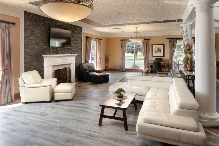 Entrance & Lobby